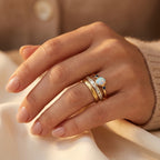 Conjunto de Anillos Apilables con Bisel de Oro