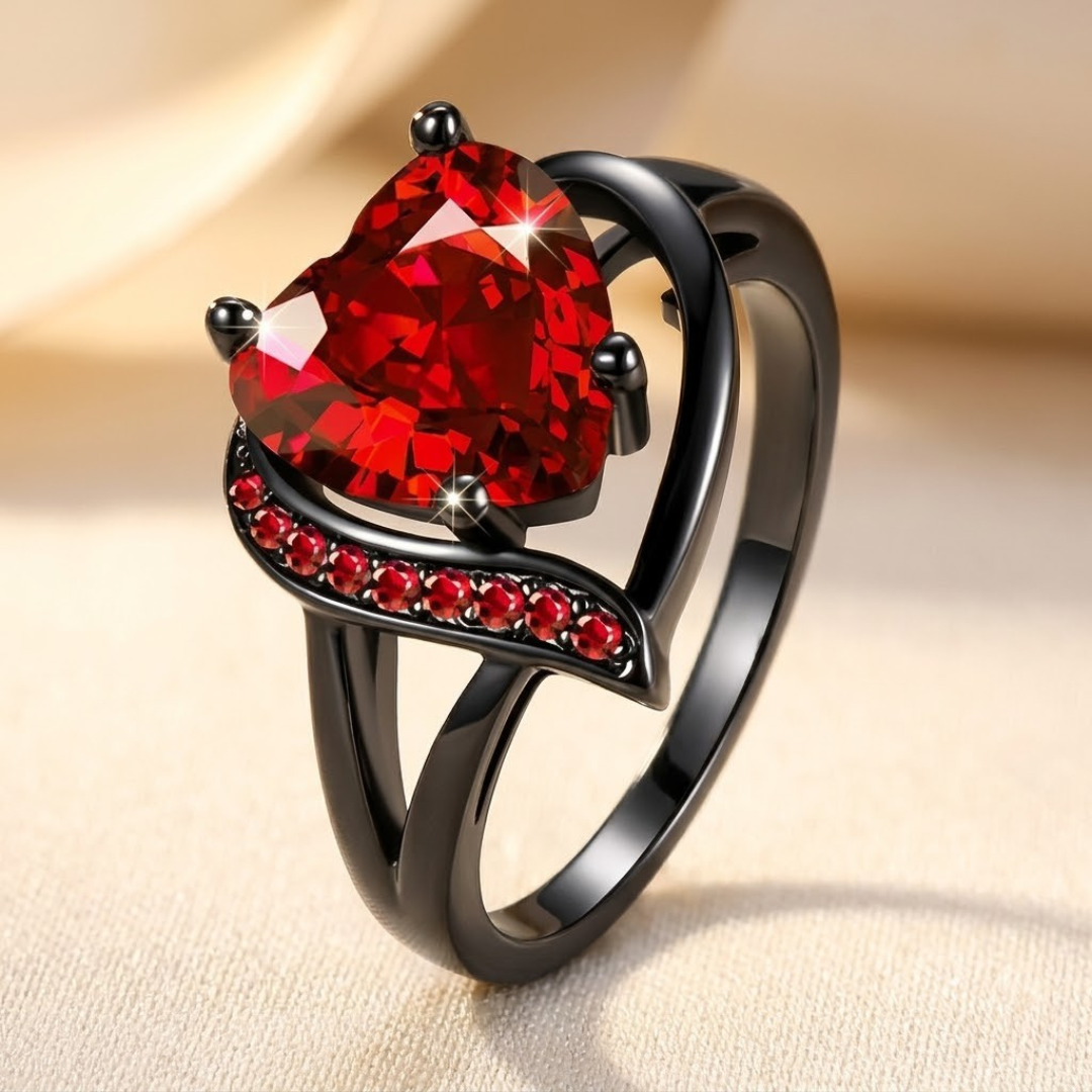 Anillo de Corazón de Plata y Rubí
