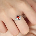 Anillo Halo de Plata y Rubí