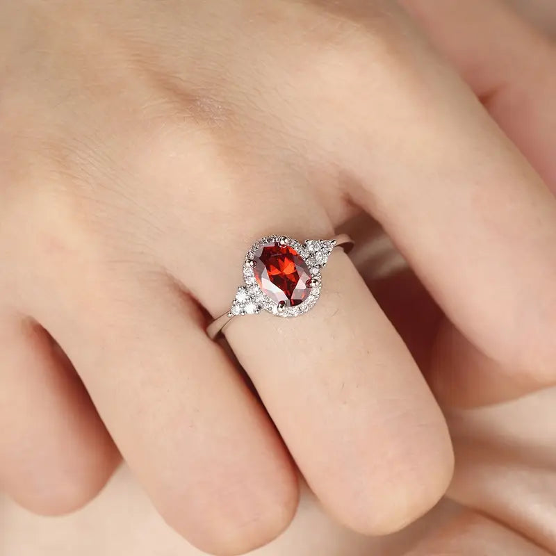 Anillo Halo de Plata y Rubí