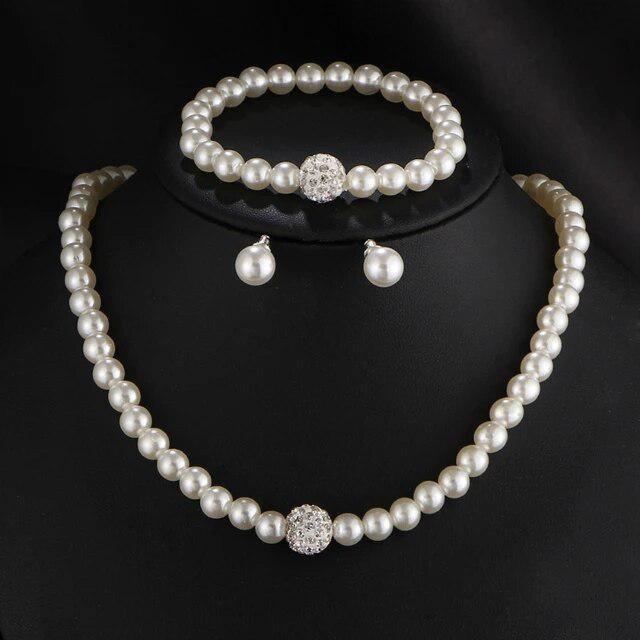 Conjunto Elegante de Perlas