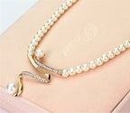 Conjunto de Collar y Pendientes de Perla Natural