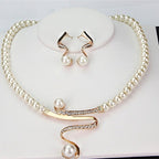 Conjunto de Collar y Pendientes de Perla Natural