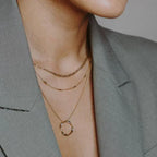Circa™ | Collar de Círculo Abierto de Tres Hileras de Oro