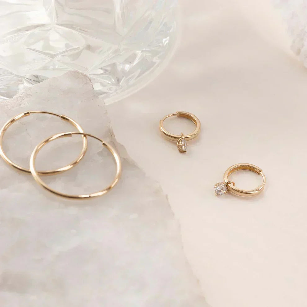 Celeste™ | Pendientes de Aro de Oro con Piedra