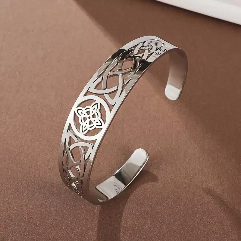 Exquisita Pulsera Abierta Calada de Plata | Oro Blanco