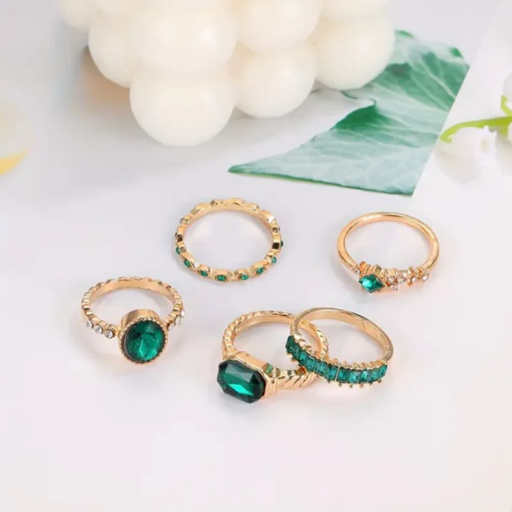 Conjunto de Anillos Zarina Exquisito de Oro y Esmeralda